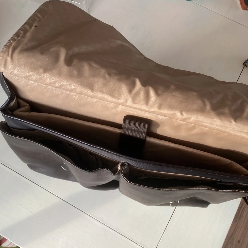 Cj solo leather laptop case carry on